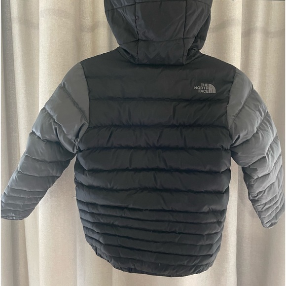 Black and Gray Reversible North Face 550 - Picture 3 of 7